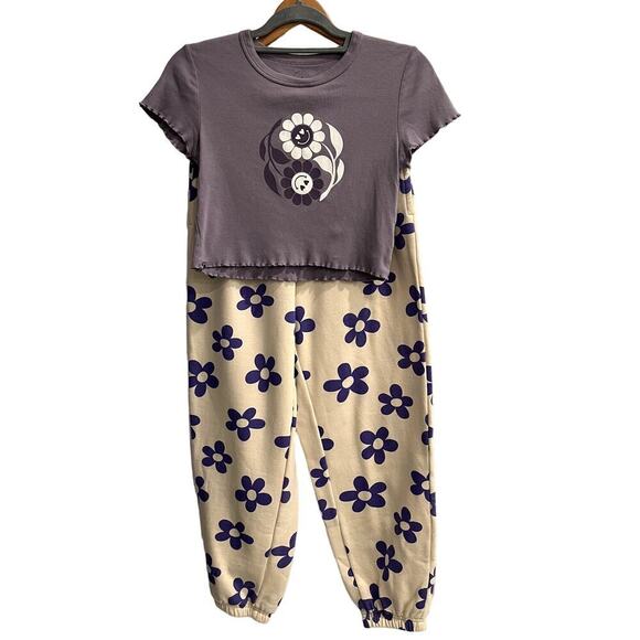 PacSun Other - PacSun Size XS / S Purple Daisy Crop Top and Sweatpants *Minor Flaw*
